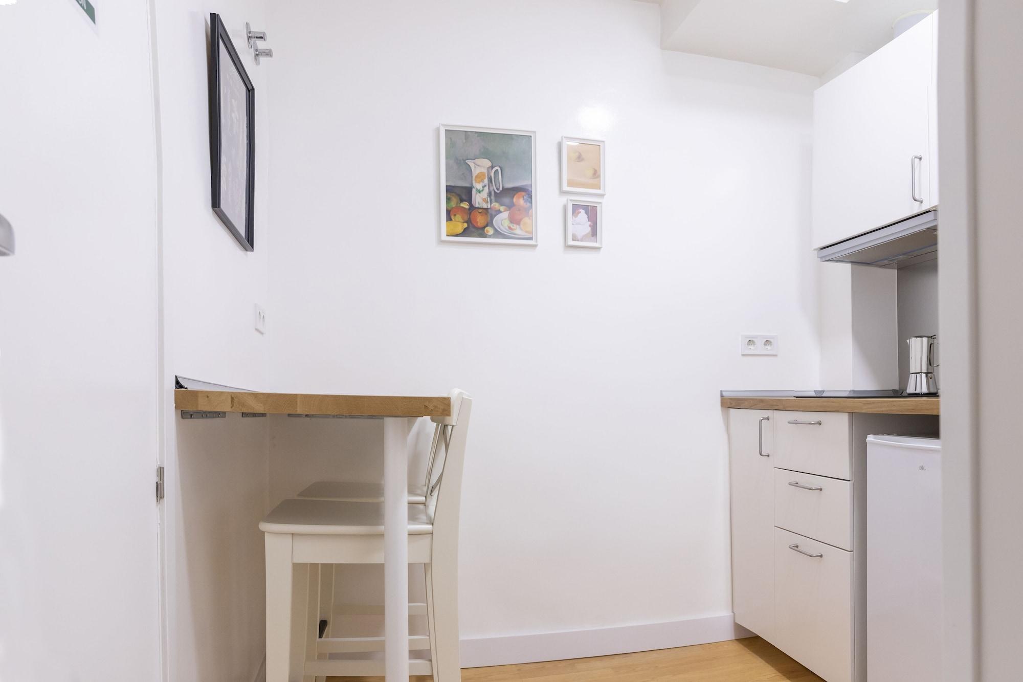 Hostal Montaloya Madrid Luaran gambar