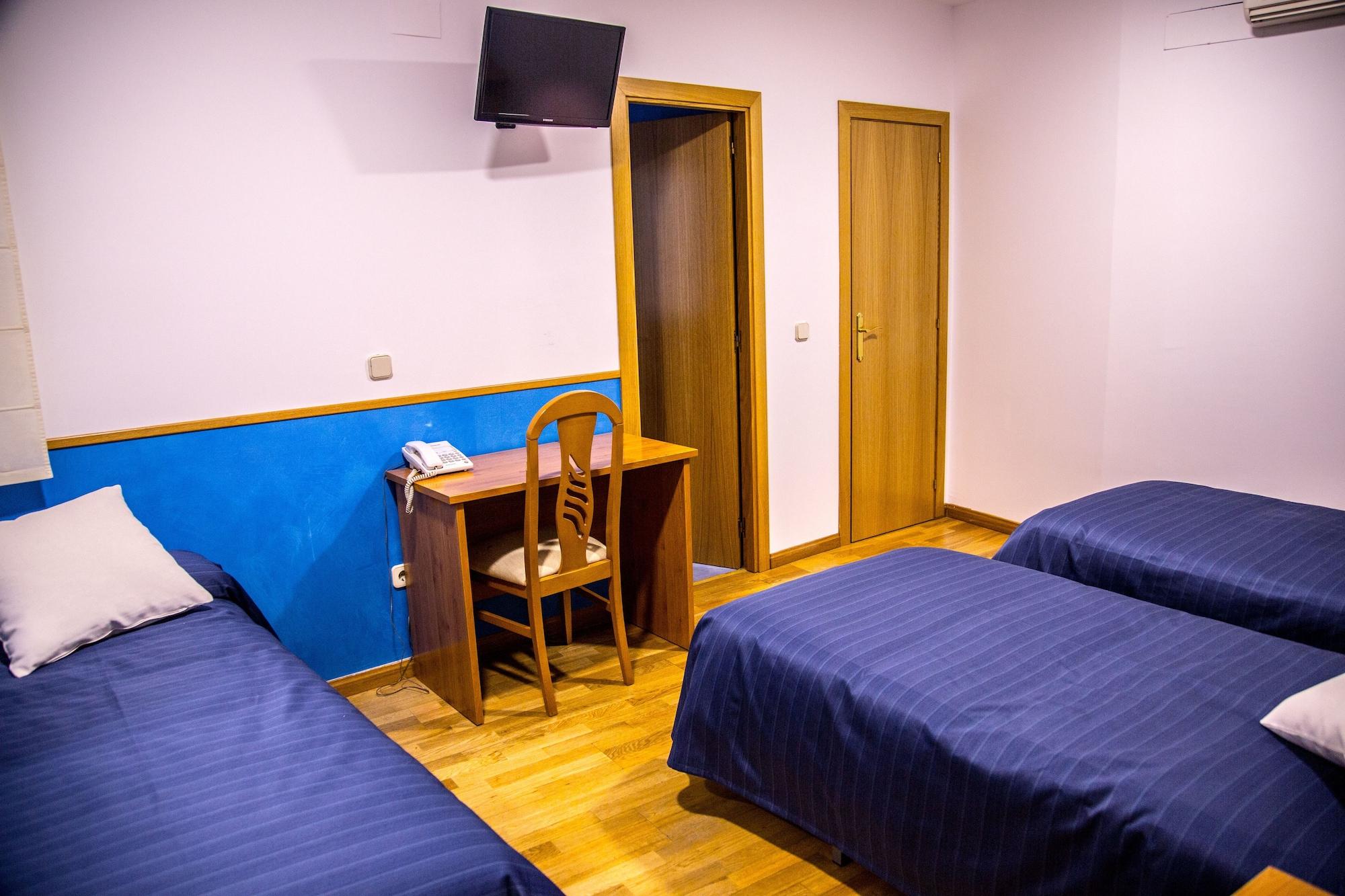 Hostal Montaloya Madrid Luaran gambar