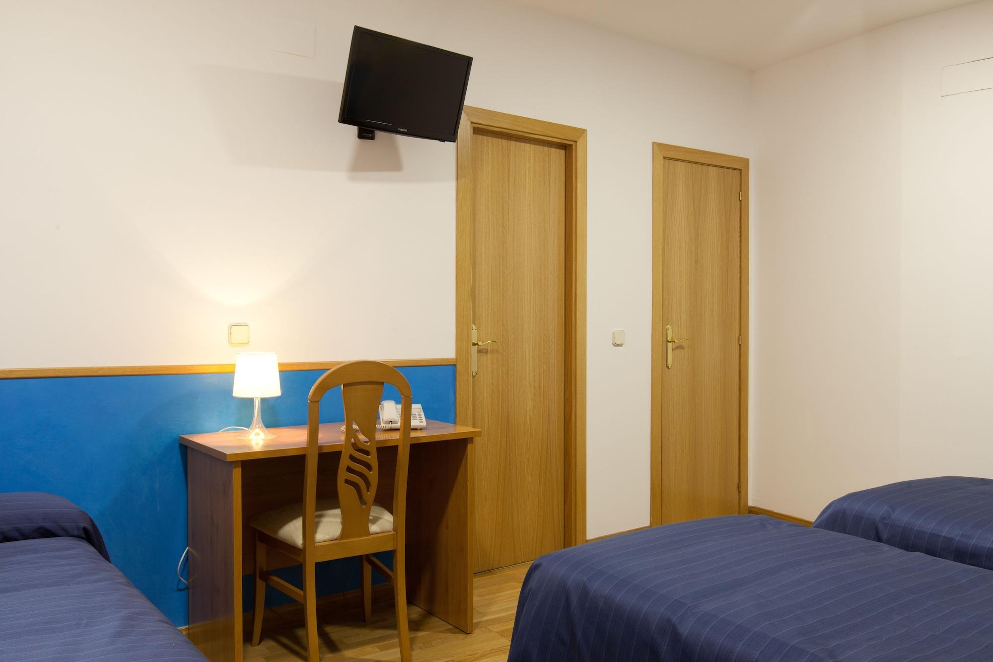 Hostal Montaloya Madrid Luaran gambar